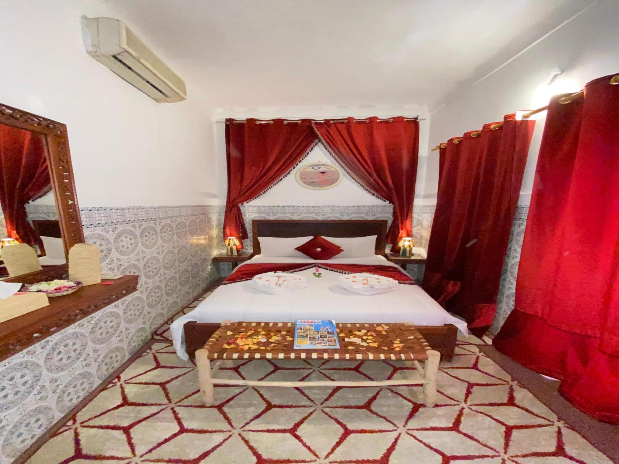 Riad Lazord De Marrakech Entier Marrakesch Exterior foto
